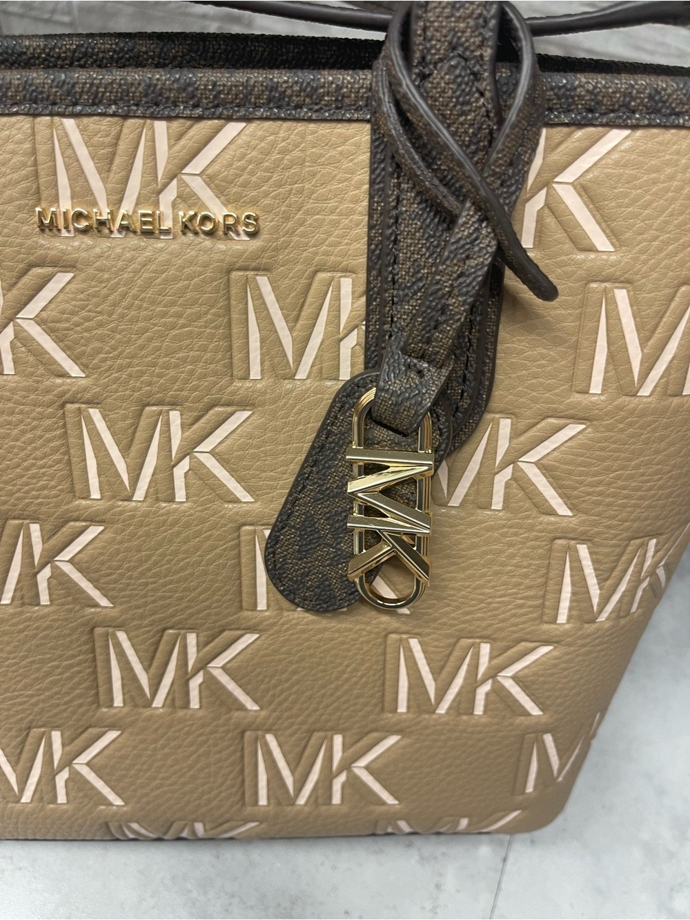 Michael Kors Eliza Small Embossed Tote & Matching Wallet Camel Brown Tan Logo - Picture 7 of 12
